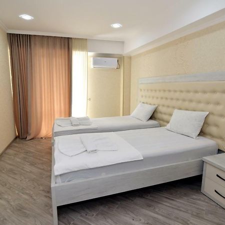 Отель Our House Кутаиси Экстерьер фото